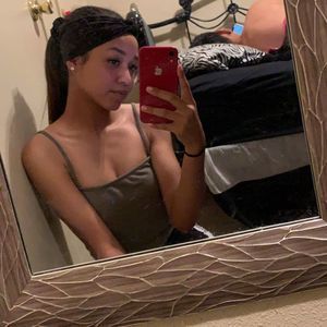 Meet your Posher, Amari